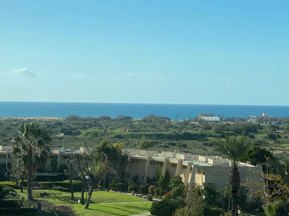 קיסריה נאות גולף- Oren Apartment Bagian luar foto