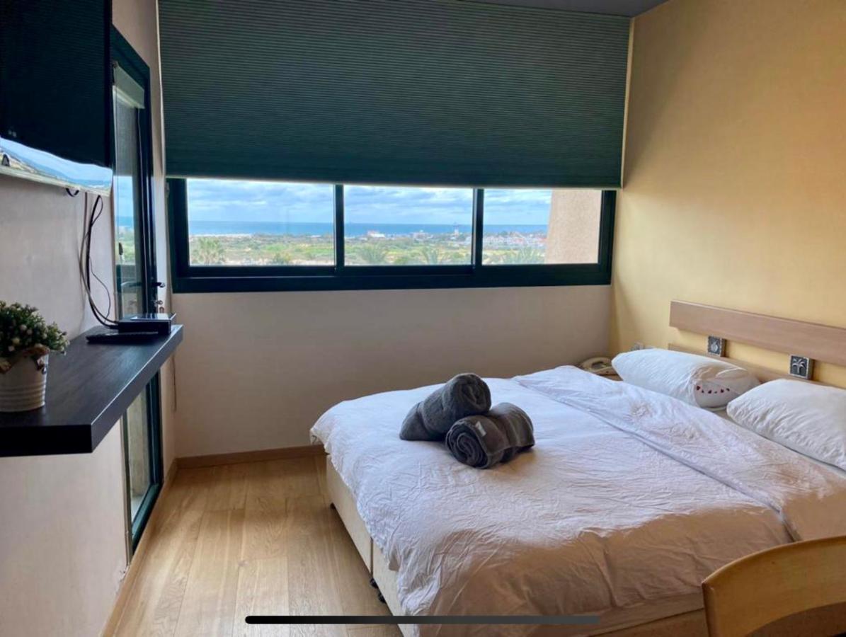קיסריה נאות גולף- Oren Apartment Bagian luar foto